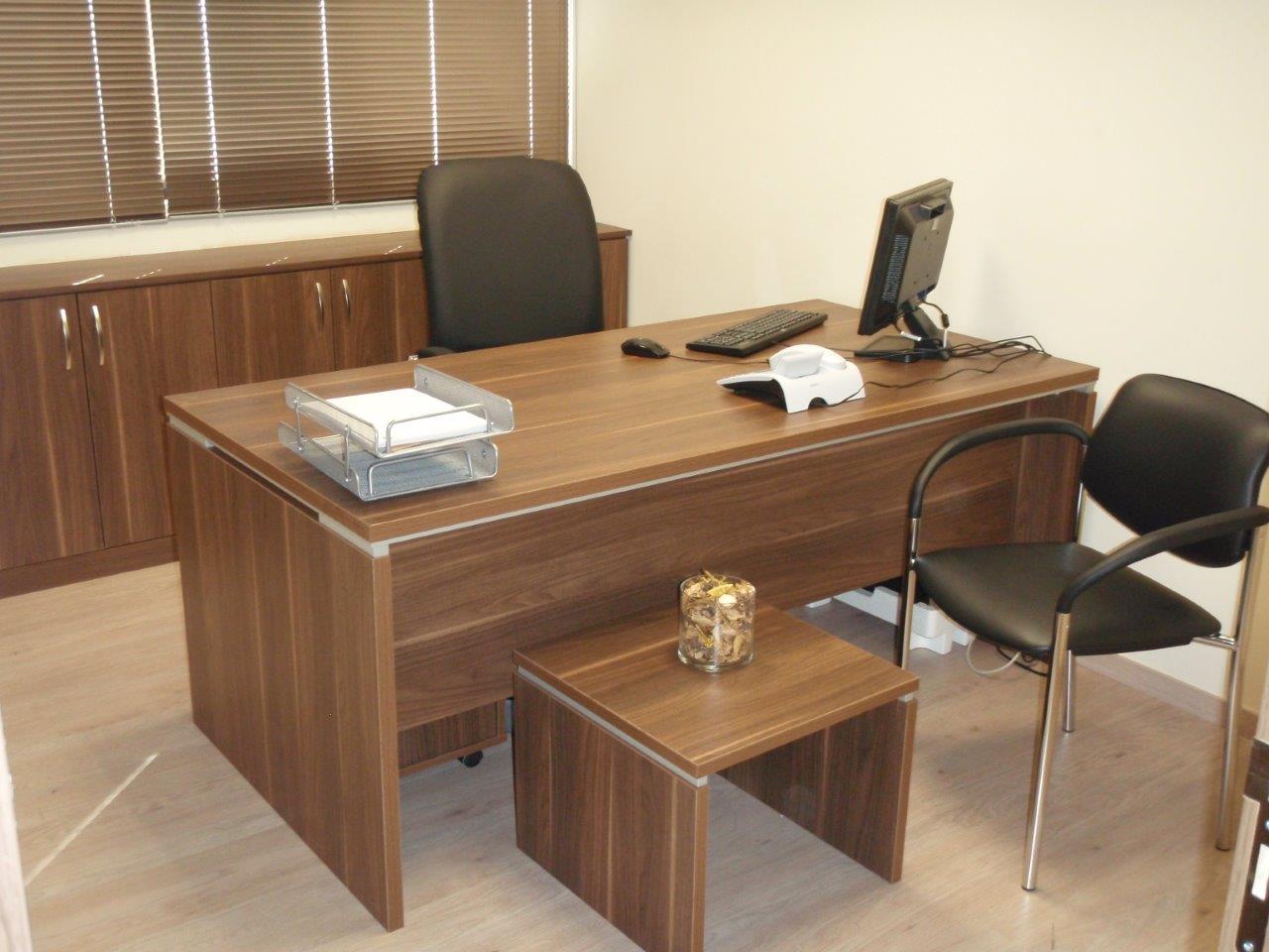 OFFICE ON CENTER TOWN SP