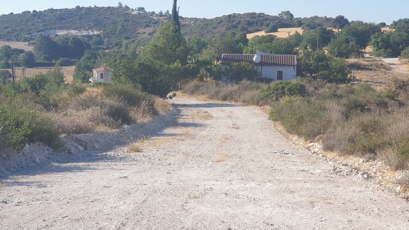 residential parcel in Vavla