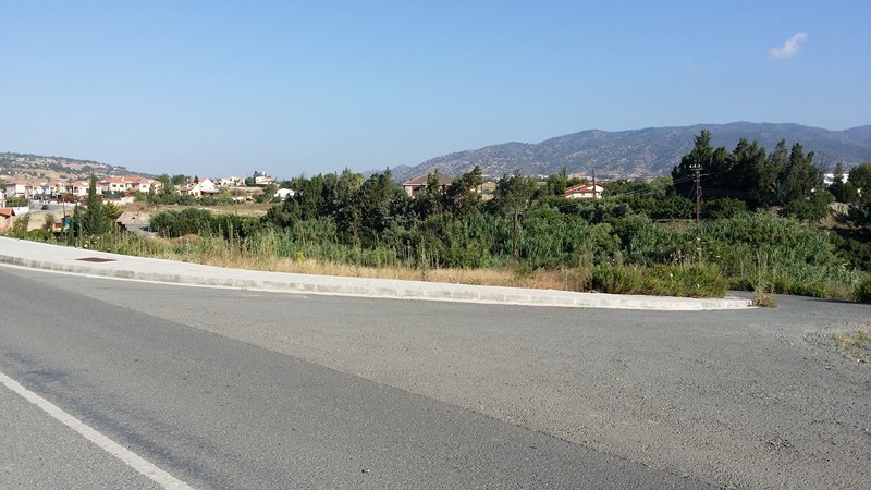 PLOT ON PAREKKLISHIA